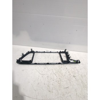 Recambio de moldura para seat referencia OEM IAM 576820951  