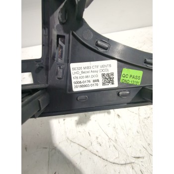 Recambio de moldura para seat referencia OEM IAM 576820951  