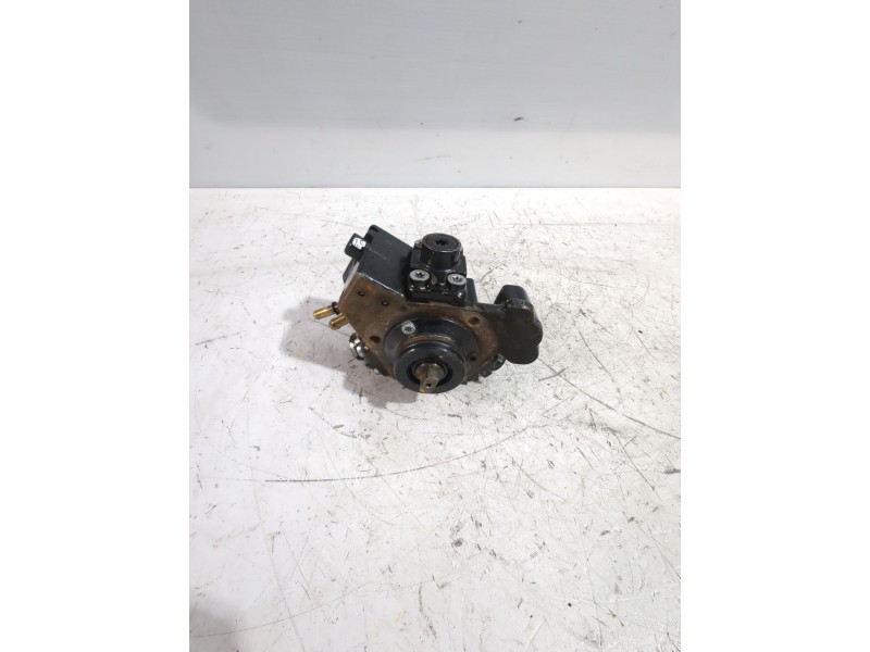 Recambio de bomba inyeccion para opel referencia OEM IAM 0445010122  