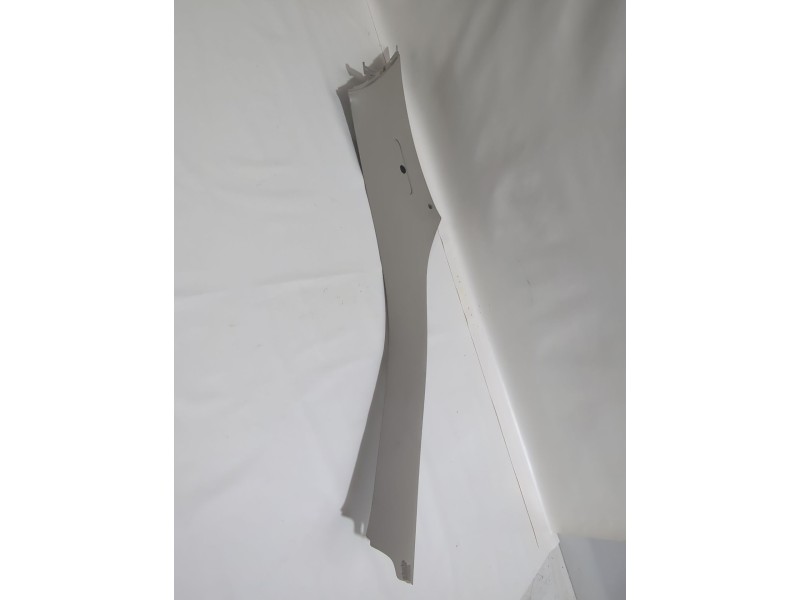 Recambio de moldura para opel referencia OEM IAM 90387445  