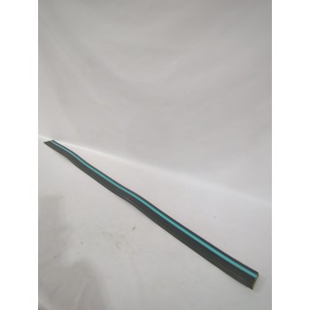 Recambio de moldura para opel referencia OEM IAM 90332600/171821  