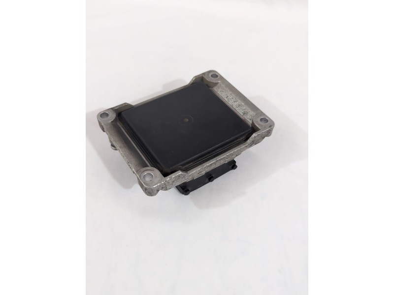 Recambio de centralita motor uce para opel referencia OEM IAM 26SA7136  