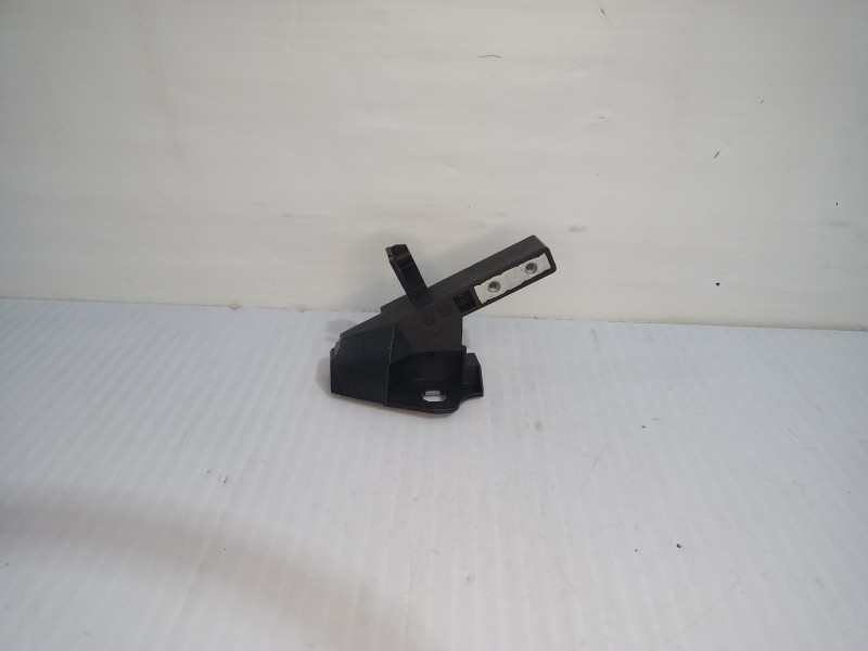 Recambio de soporte para » otros... modelos referencia OEM IAM A2056203401  