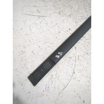 Recambio de moldura para opel referencia OEM IAM 09117249/5171528  