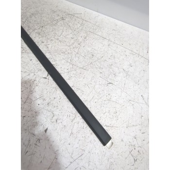 Recambio de moldura para opel referencia OEM IAM 09117249/5171528  