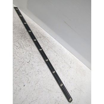 Recambio de moldura para opel referencia OEM IAM 90589707/90544194  