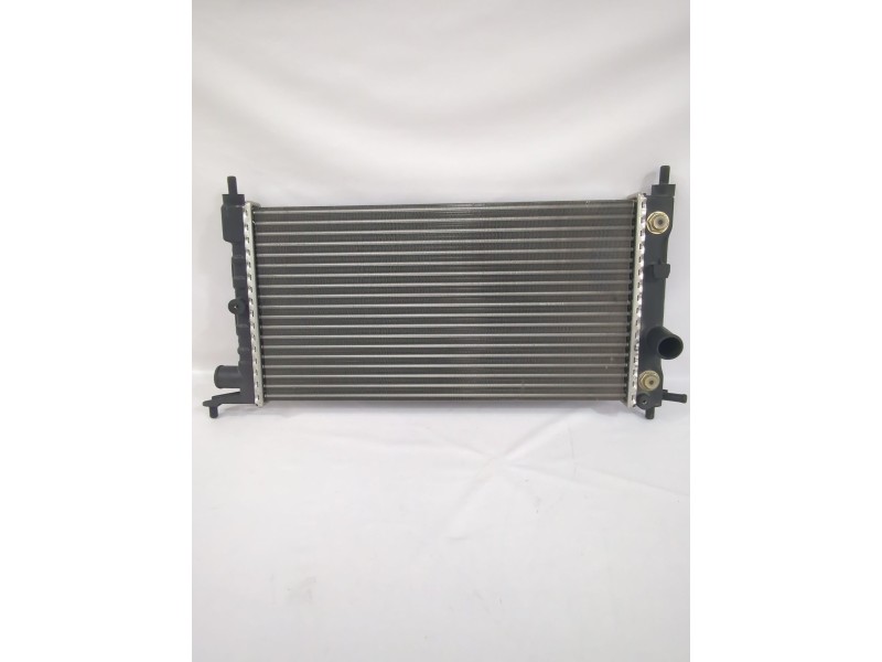 Recambio de radiador agua para opel referencia OEM IAM 90410048/1300150  