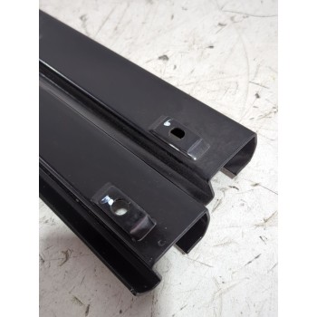 Recambio de guia puerta para opel referencia OEM IAM 93859308/8200670163  