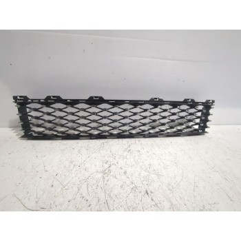 Recambio de rejilla paragolpes central para fiat referencia OEM IAM 0735642141  