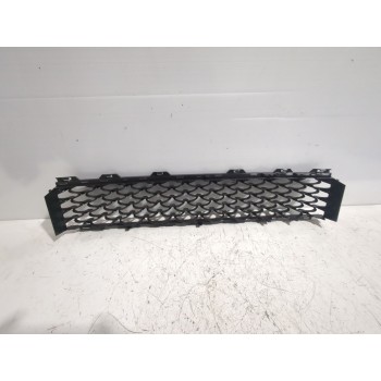 Recambio de rejilla paragolpes central para fiat referencia OEM IAM 0735642141  