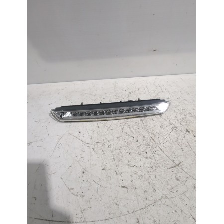 Recambio de piloto trasero central para peugeot referencia OEM IAM 6351LX  