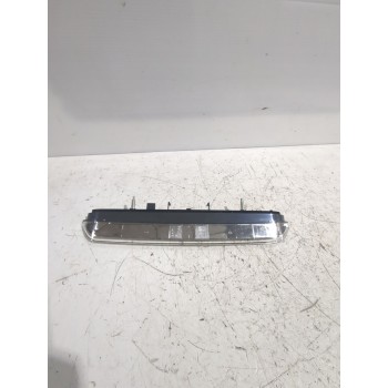 Recambio de piloto trasero central para peugeot referencia OEM IAM 6351LX  