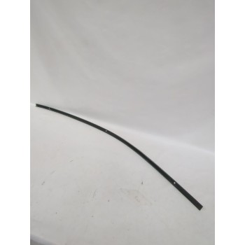 Recambio de moldura para opel referencia OEM IAM 90562275/5183597  