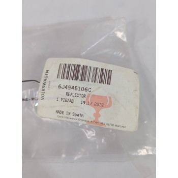 Recambio de reflector trasero para seat referencia OEM IAM 6J4945106C  