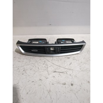 Recambio de rejilla aireadora para nissan referencia OEM IAM 687504EA0  