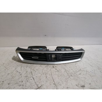Recambio de rejilla aireadora para nissan referencia OEM IAM 687504EA0  