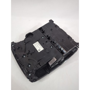 Recambio de luz interior para mercedes-benz referencia OEM IAM A0009001439  