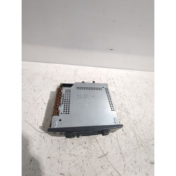 Recambio de sistema audio / radio cd para renault referencia OEM IAM 8200113800  