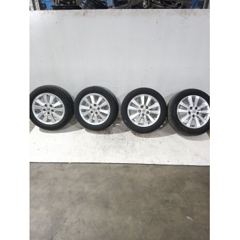 Recambio de juego llantas para toyota auris (_e15_) 1.6 (zre151_) referencia OEM IAM 4261102790  