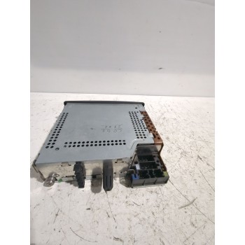Recambio de sistema audio / radio cd para renault referencia OEM IAM 8200113800  