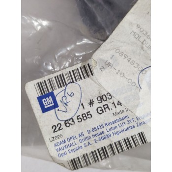 Recambio de moldura para opel referencia OEM IAM 90483894  
