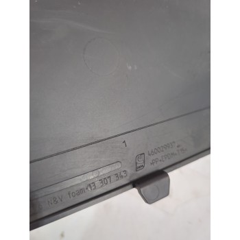 Recambio de moldura para opel referencia OEM IAM 13307343  