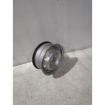 Recambio de llanta para iveco referencia OEM IAM 504103598  