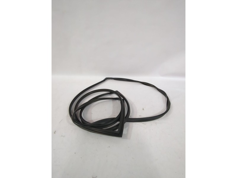 Recambio de goma contorno para opel referencia OEM IAM 90381015  