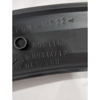 Recambio de aletin delantero derecho para opel referencia OEM IAM 8061165/9227302  