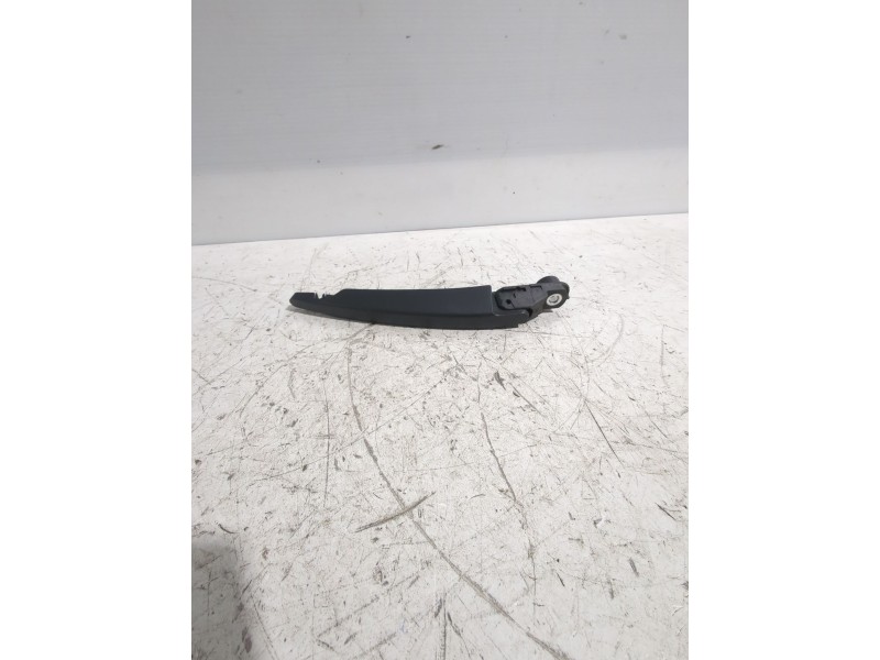 Recambio de brazo limpia trasero para mercedes-benz referencia OEM IAM A2468201044  