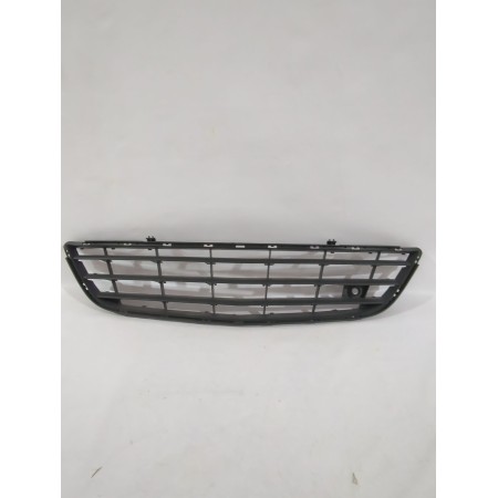 Recambio de rejilla paragolpes delantero para opel referencia OEM IAM 13231589 / 13179942  