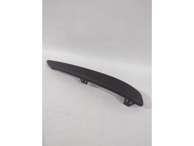Recambio de moldura para opel referencia OEM IAM 375768702  