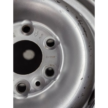 Recambio de llanta para iveco referencia OEM IAM 504103598  