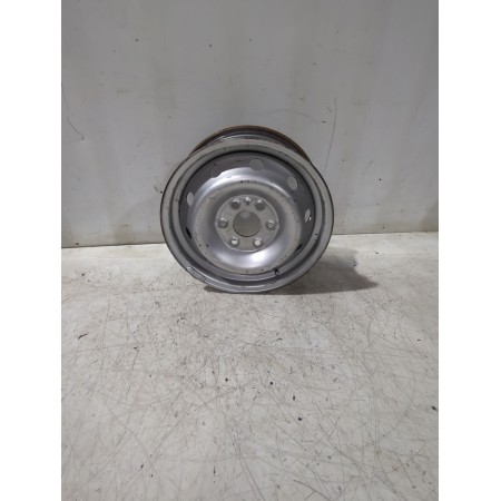 Recambio de llanta para iveco referencia OEM IAM 504103598  