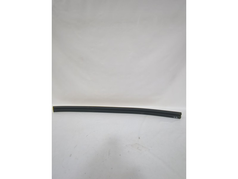 Recambio de moldura para opel referencia OEM IAM 90510304/5171108  