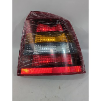 Recambio de piloto trasero derecho para opel referencia OEM IAM 93175670  