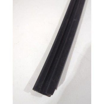 Recambio de goma contorno para opel referencia OEM IAM 90388948/5148018  