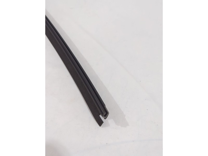 Recambio de moldura para opel referencia OEM IAM 90507375/163856  