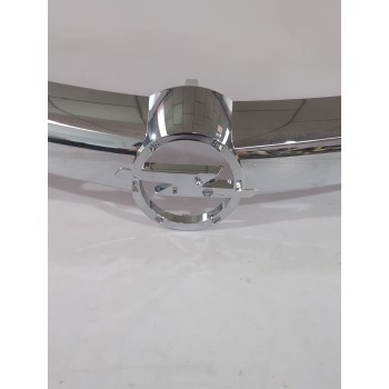 Recambio de moldura para opel referencia OEM IAM 13157598/13183705  
