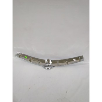 Recambio de moldura para opel referencia OEM IAM 13157598/13183705  