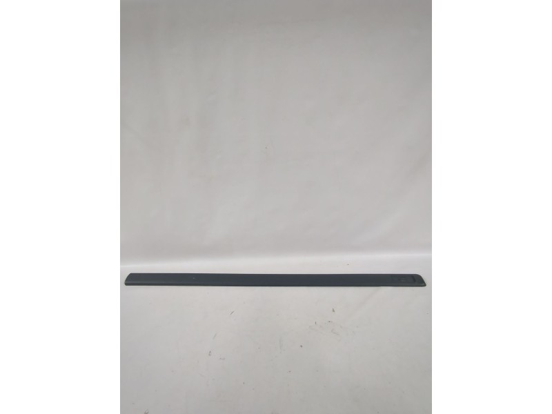 Recambio de moldura para opel referencia OEM IAM 13128364  