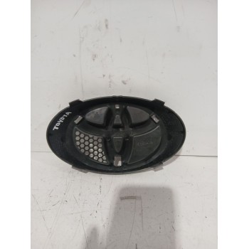 Recambio de emblema para toyota referencia OEM IAM 753120H020  