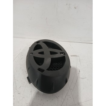 Recambio de emblema para toyota referencia OEM IAM 753120H020  