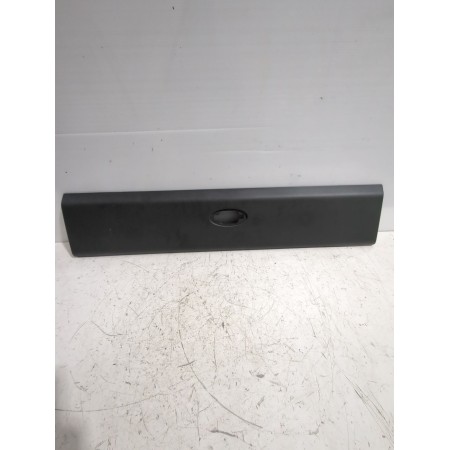 Recambio de moldura para renault referencia OEM IAM 768E30003R  