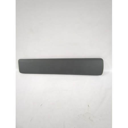 Recambio de moldura para renault referencia OEM IAM 91165346/8200036088  