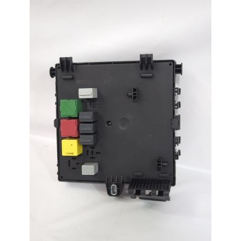 Recambio de caja reles / fusibles para saab referencia OEM IAM 460023260  