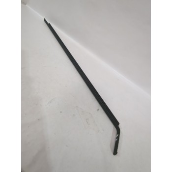 Recambio de moldura para opel referencia OEM IAM 13188939  