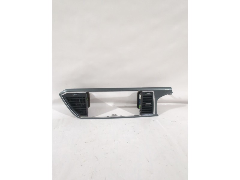 Recambio de rejilla aireadora para seat referencia OEM IAM 576820951  
