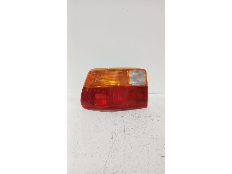 Recambio de piloto trasero izquierdo para opel referencia OEM IAM 90421969  