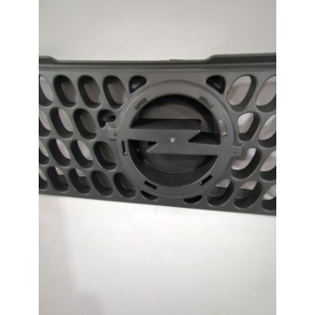 Recambio de rejilla paragolpes delantero para opel referencia OEM IAM 09203686/422495135  